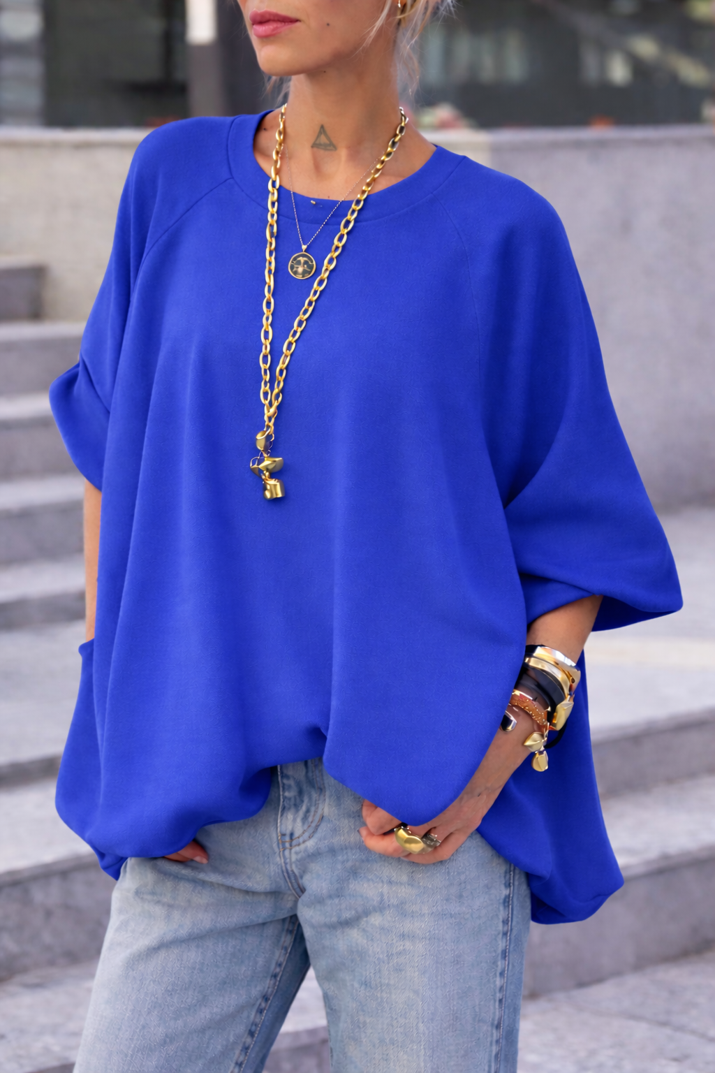 New Arrival 🔥Women's Oversized Batwing Sleeve Casual Top – Loose Fit Fashion Blouse